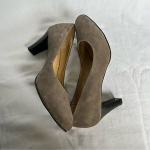 Fitzwell taupe grey suede heels. Size 9.5WW.